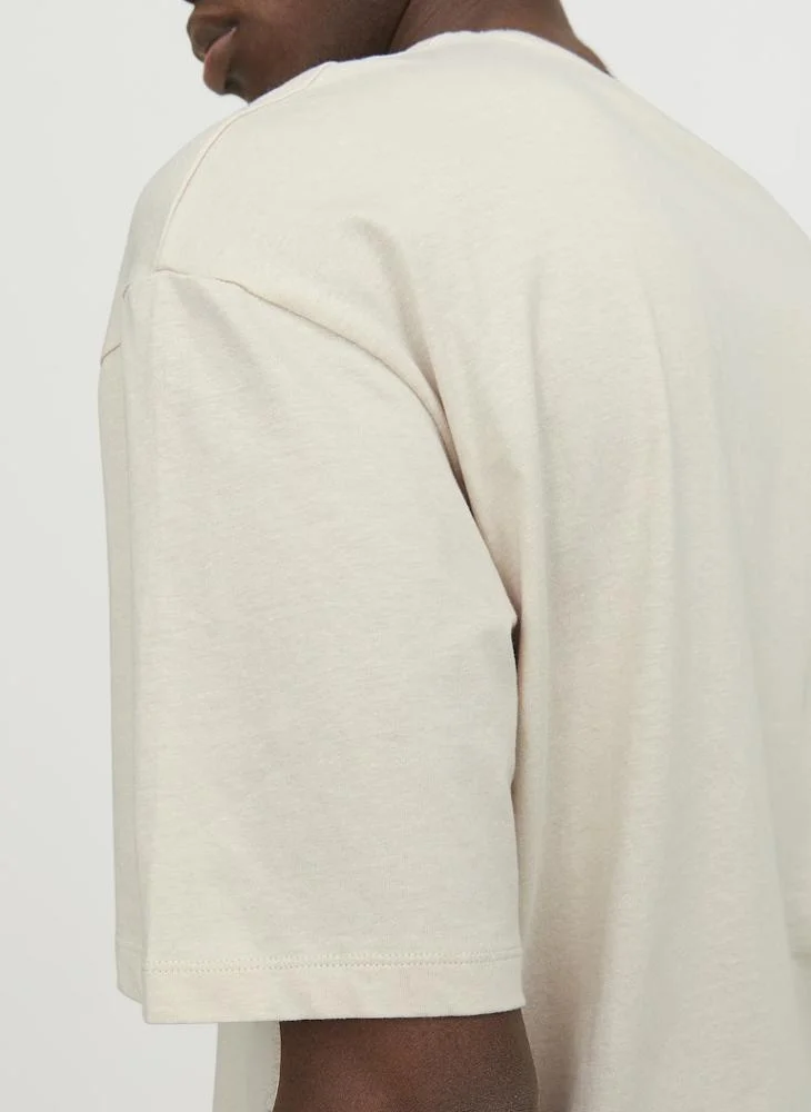JACK & JONES  Casual Crew Neck Regular Fit T-Shirt for Men | Best Price UAE